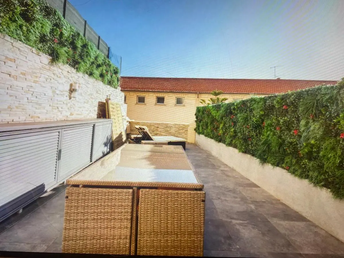 Appartement Avec Terrasse Centre-Ville Croisette Канны